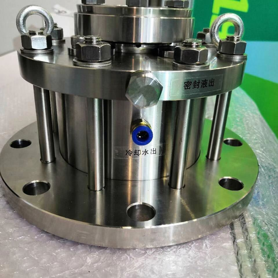 搪瓷反應(yīng)罐的一些特點(diǎn)介紹(圖1) 搪瓷反應(yīng)罐